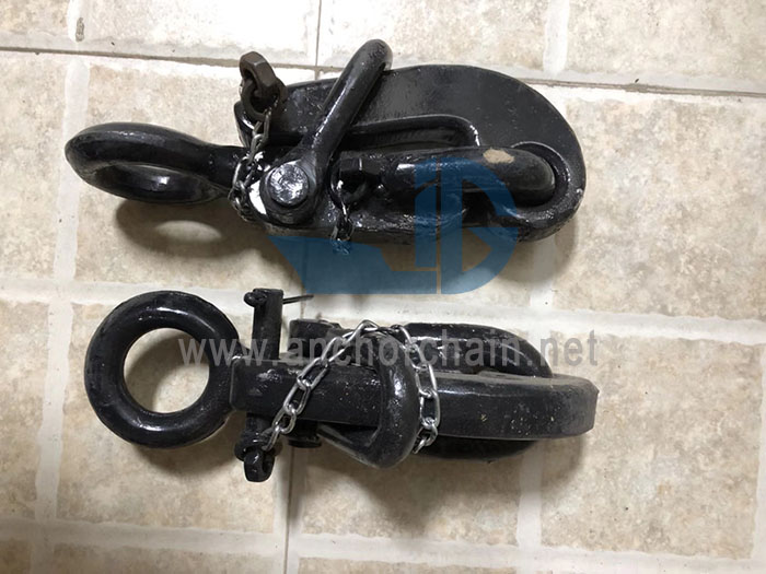 Pelican Hook fermacatena commerciale