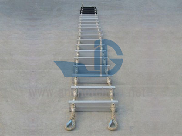 Scala in alluminio per nave
